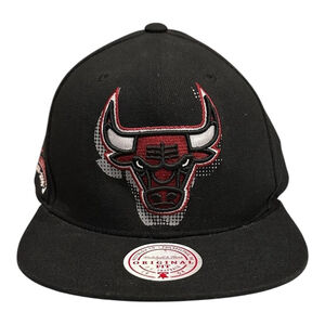 Chicago Bulls Hat Cap Snap Back Mens One Size NBA Basketball Mitchell & Ness